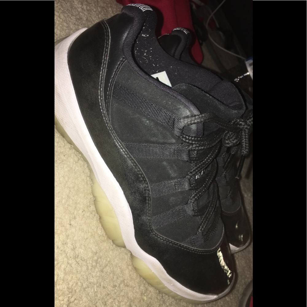 Retro Jordan 11 lows